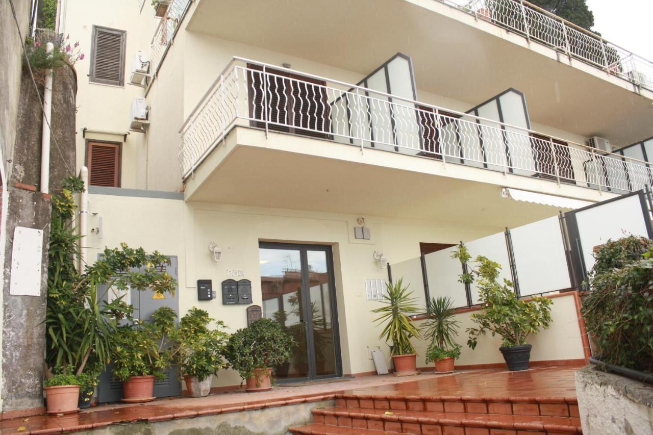 Nice Apartment In Taormina Eksteriør bilde